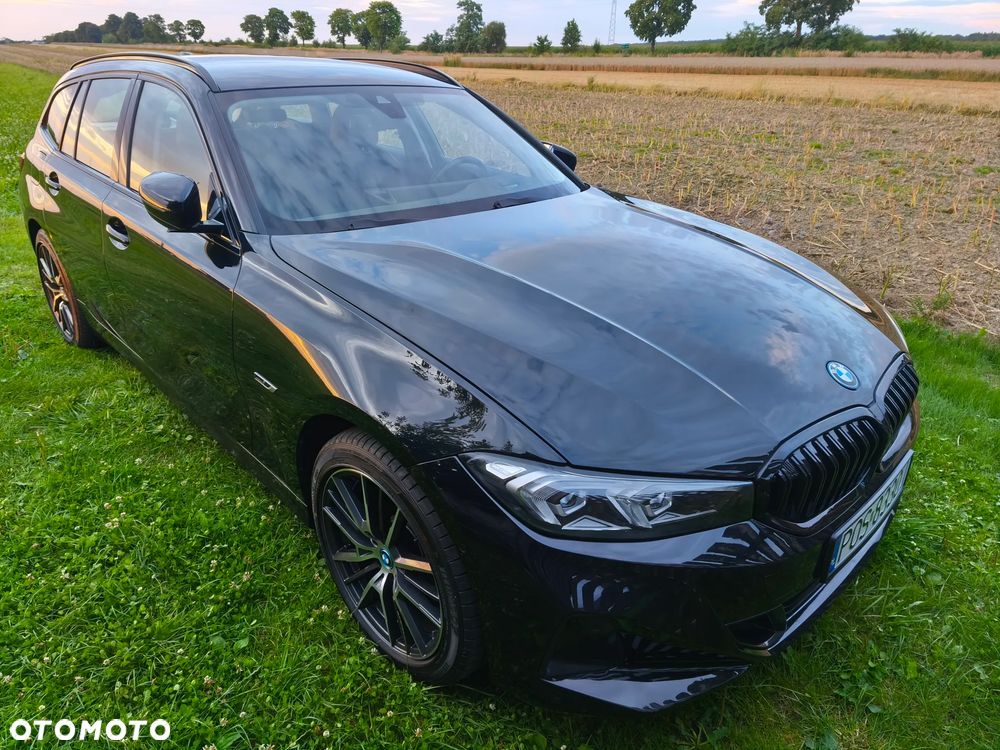 BMW Seria 3 330e Luxury Line - 22