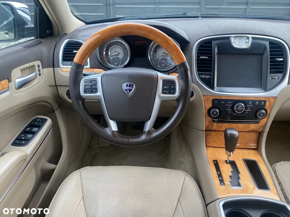 Lancia Thema 3.0CRD Platinum - 7