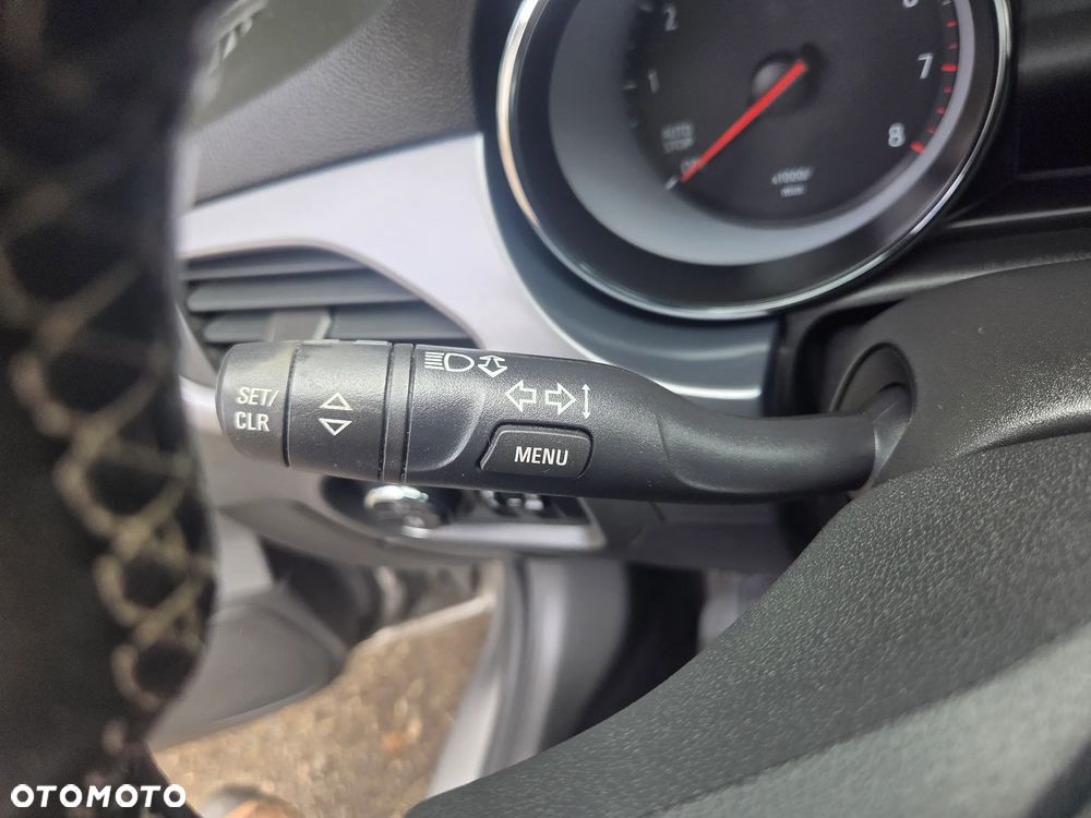 Opel Astra 1.4 Turbo Dynamic - 21