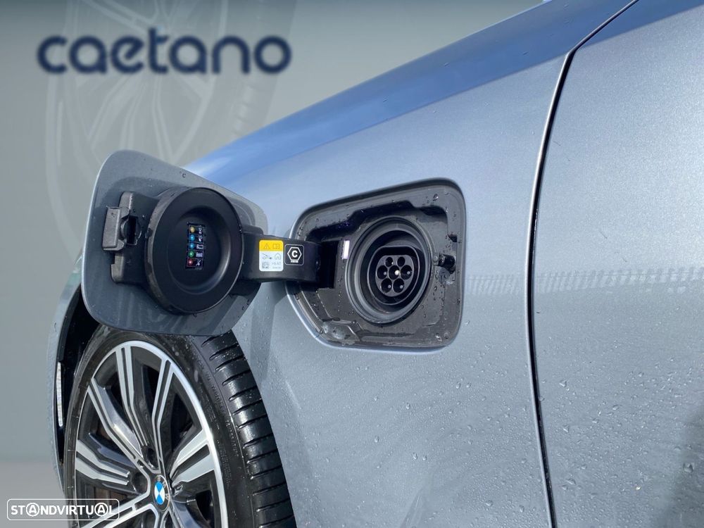 BMW 330 e Auto - 3