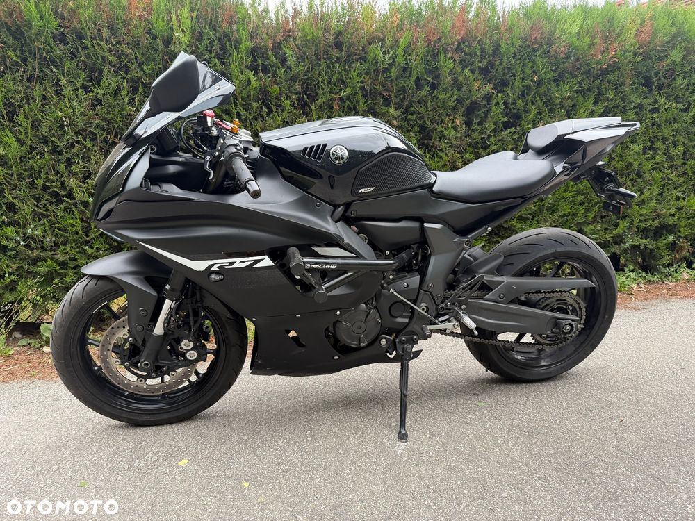 Yamaha R7 - 13