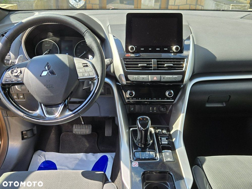 Mitsubishi Eclipse Cross - 21