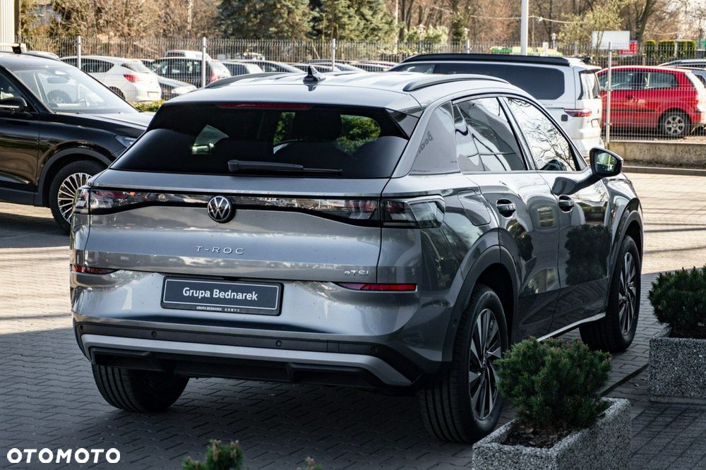 Volkswagen T-Roc - 11