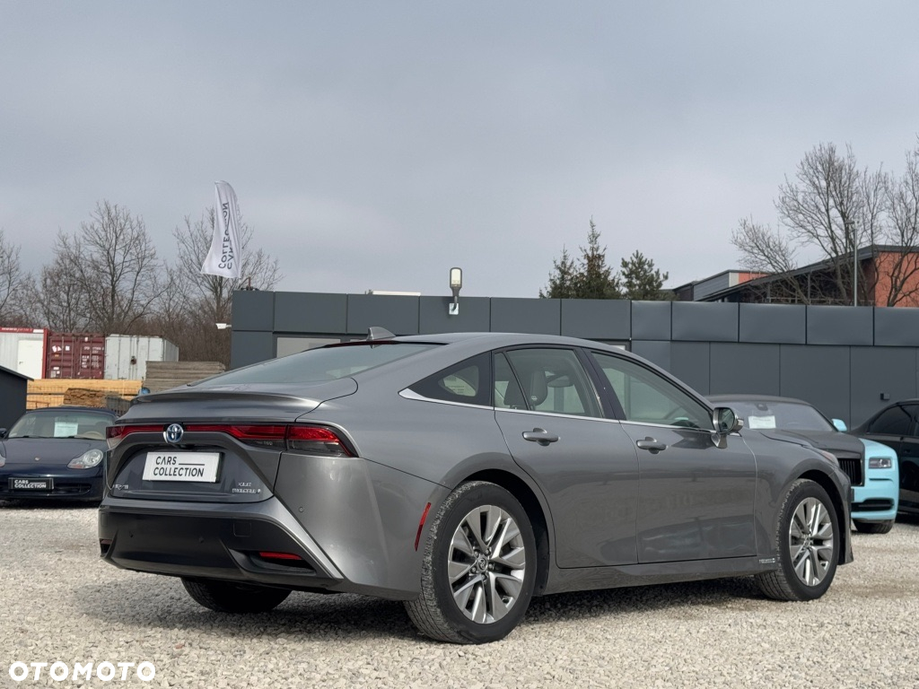 Toyota Mirai - 4