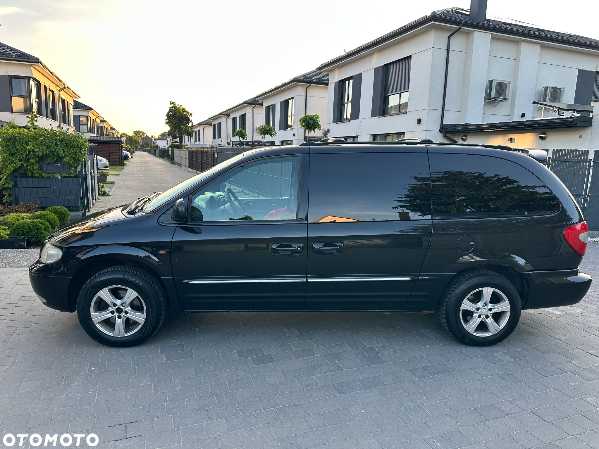 Chrysler Grand Voyager 3.3 Limited AWD - 4
