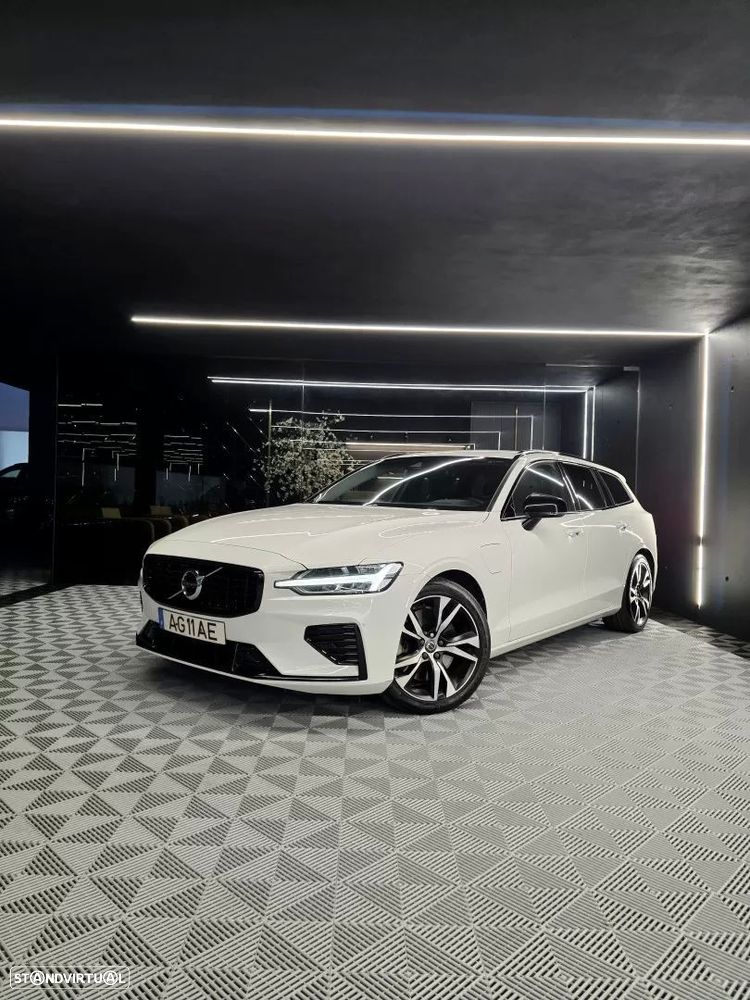 Volvo V60 2.0 T6 AWD TE R-Design Expression - 1