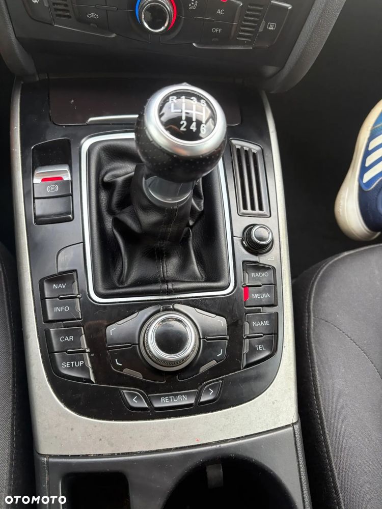 Audi A4 Avant 2.0 TDI - 14