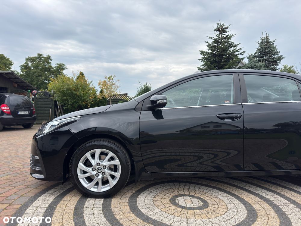 Toyota Corolla - 12