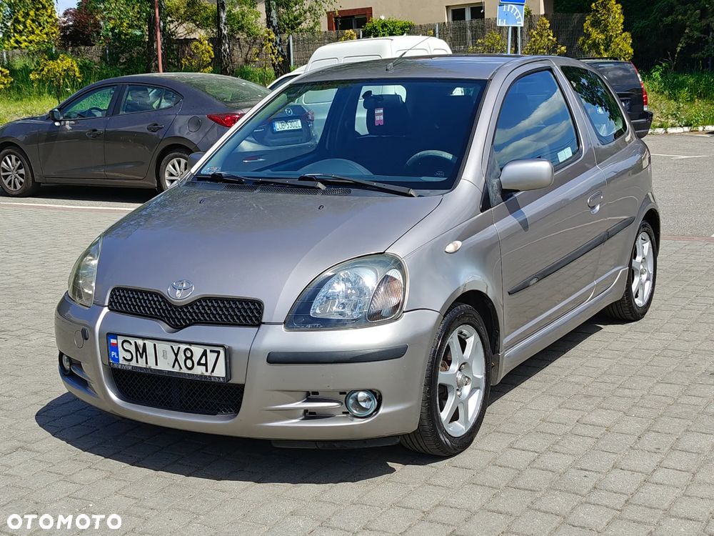 Toyota Yaris - 13