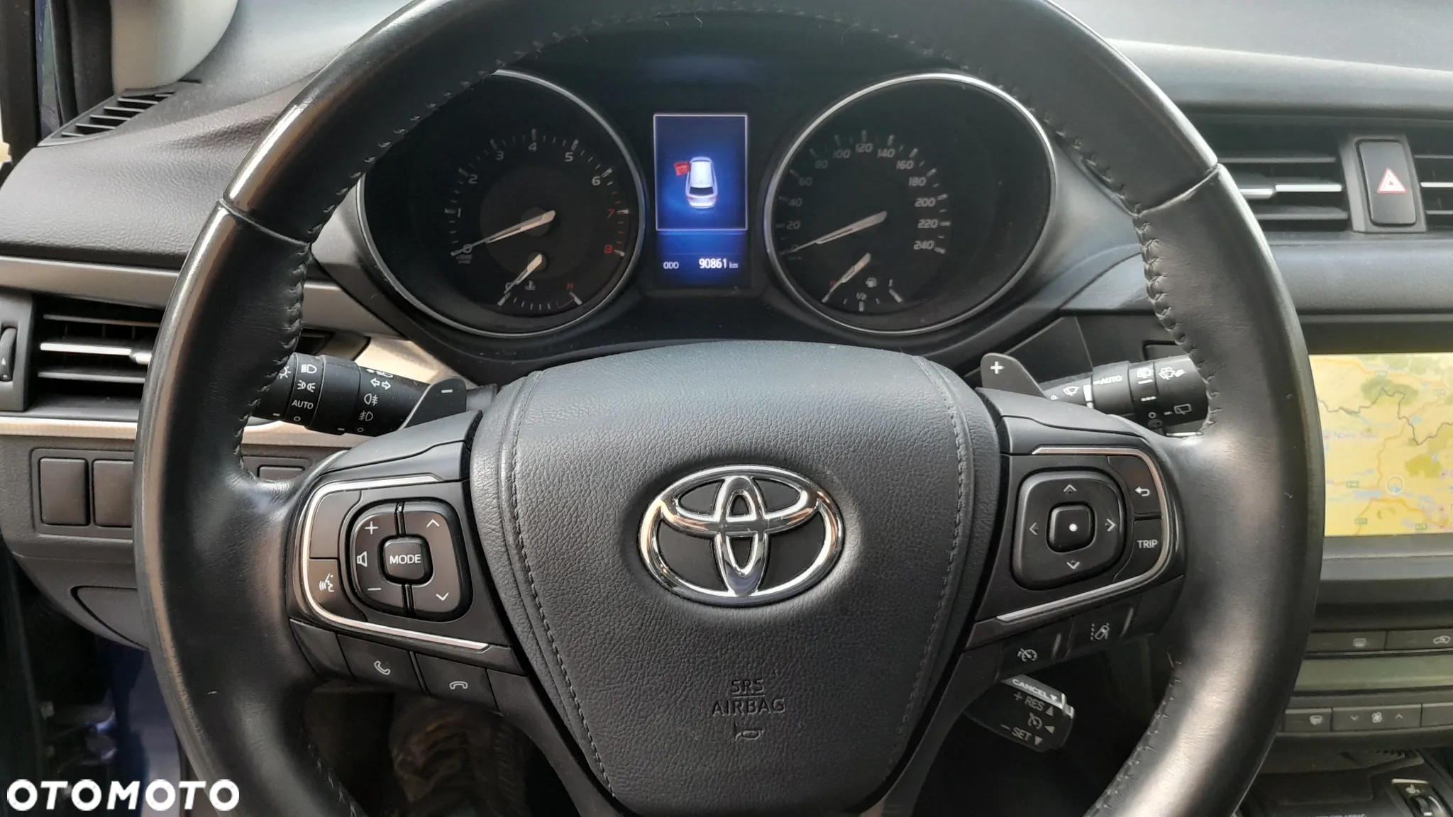 Toyota Avensis - 8