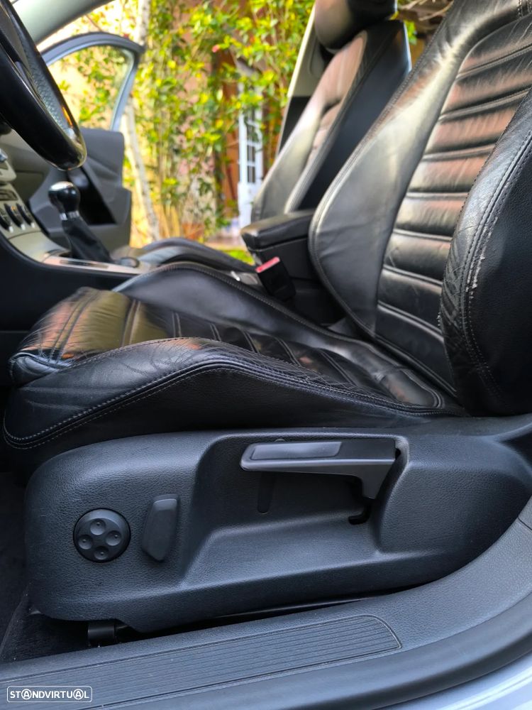 VW Passat 2.0 TDI Highline - 10