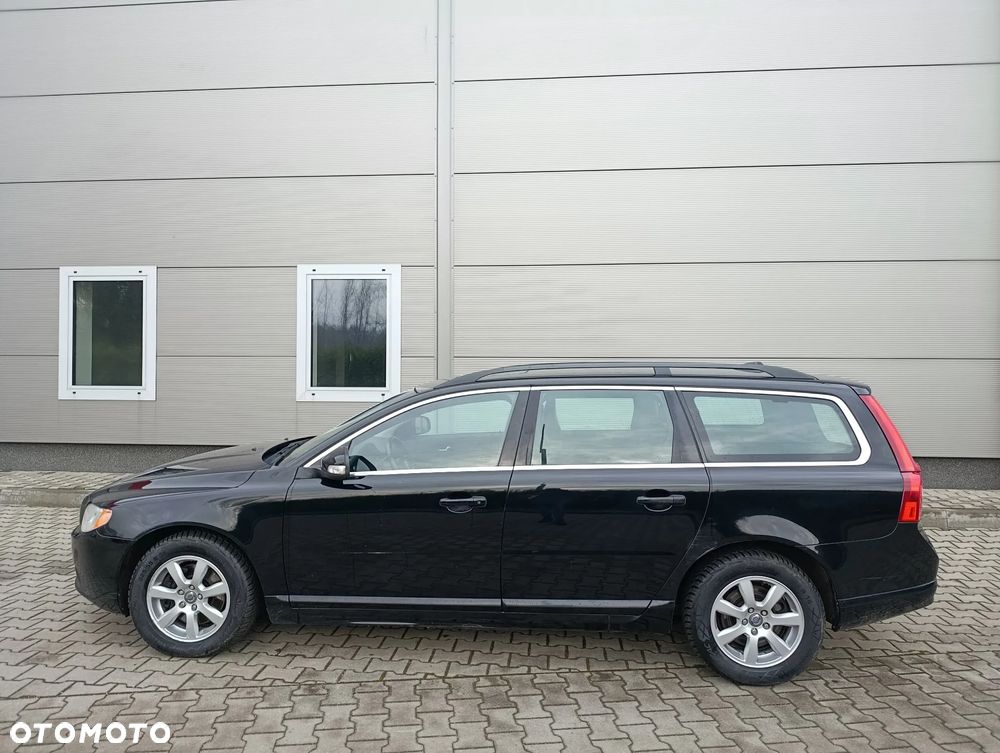 Volvo V70 2.5T Momentum - 7