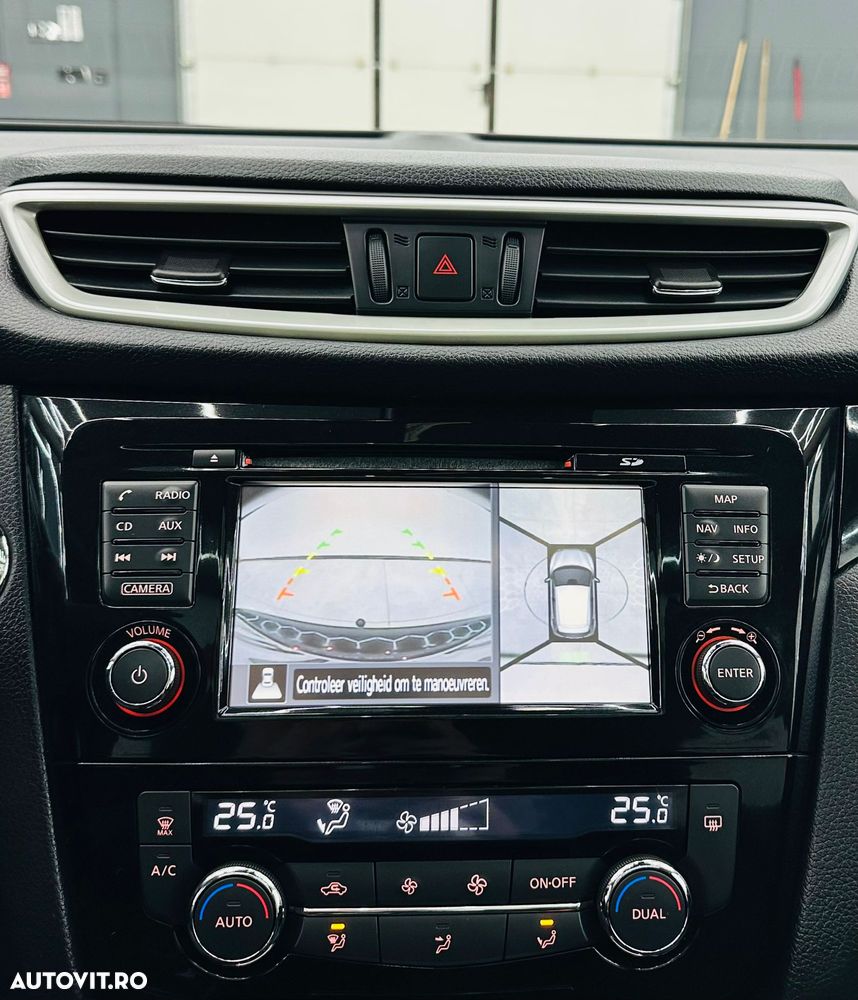 Nissan Qashqai 1.2 DIG-T N-Vision - 24