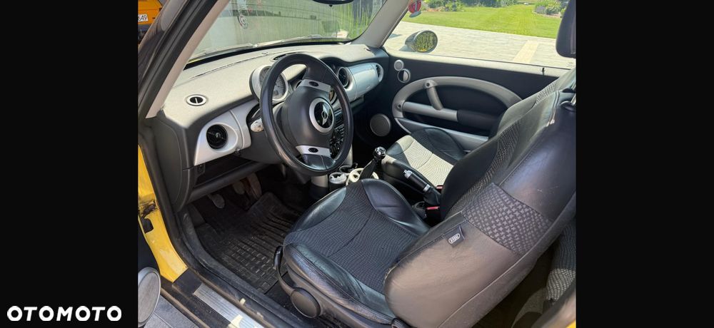 MINI Cooper chili - 4