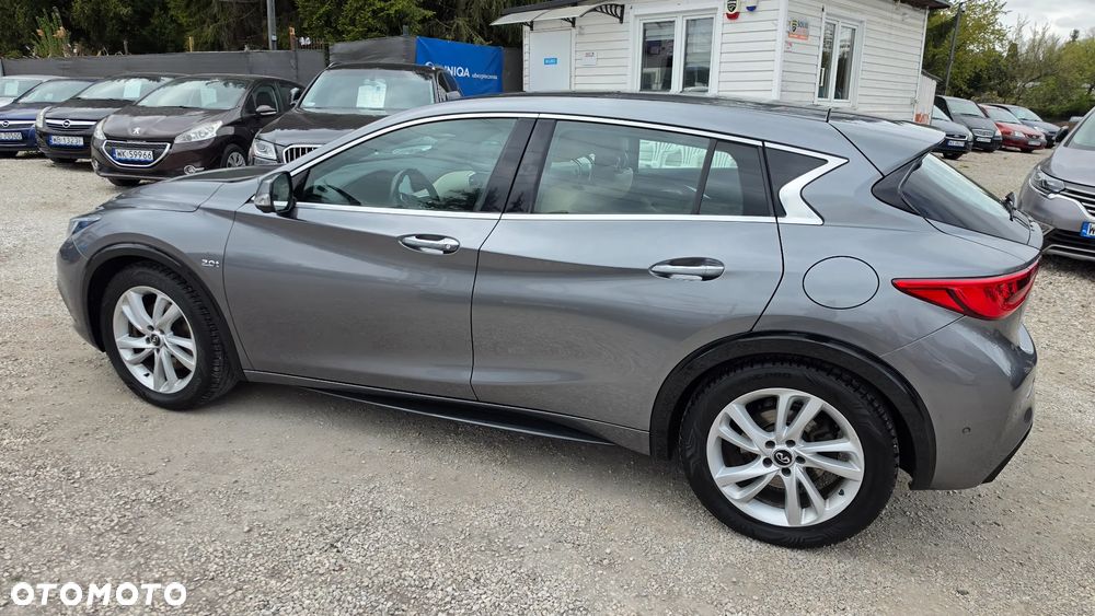 Infiniti QX30 2.0t Luxe Tech AWD 7DCT - 32