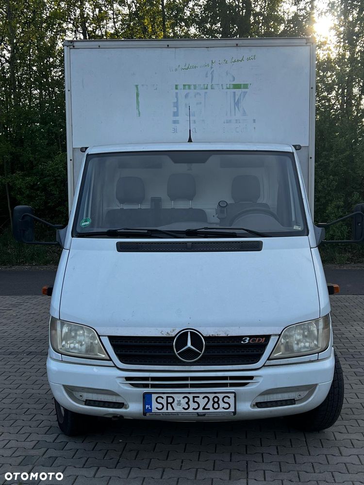 Mercedes-Benz Sprinter - 5