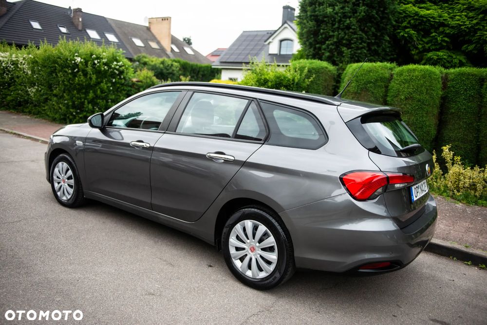 Fiat Tipo 1.4 T-Jet 16v Easy - 12