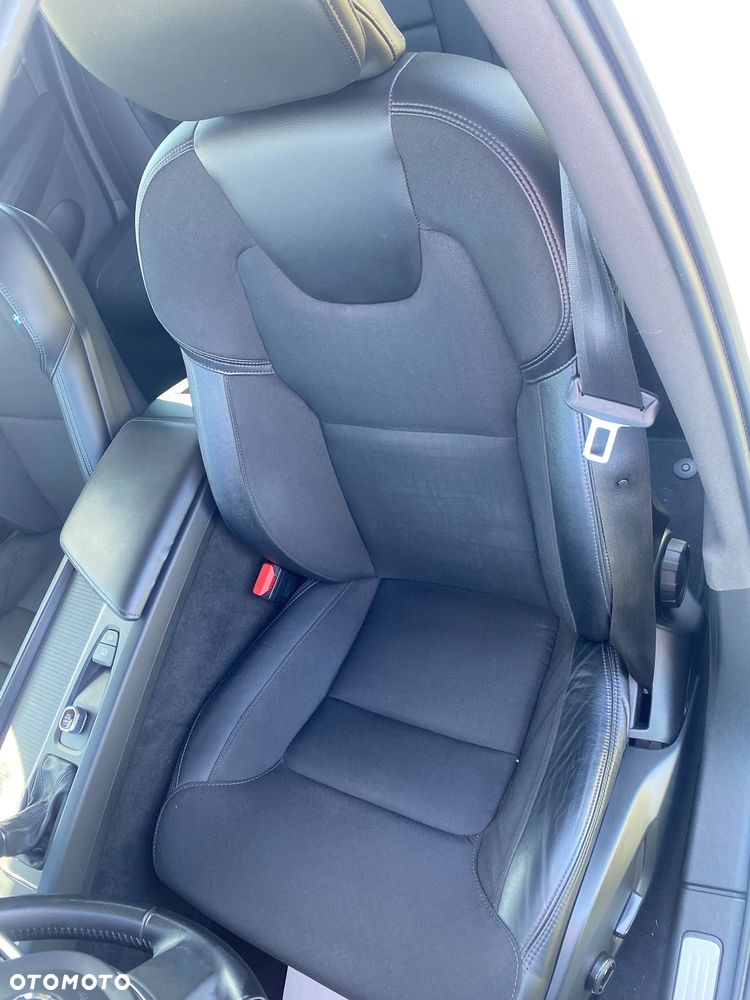 Volvo V60 Cross Country D4 Geartronic Pro - 12