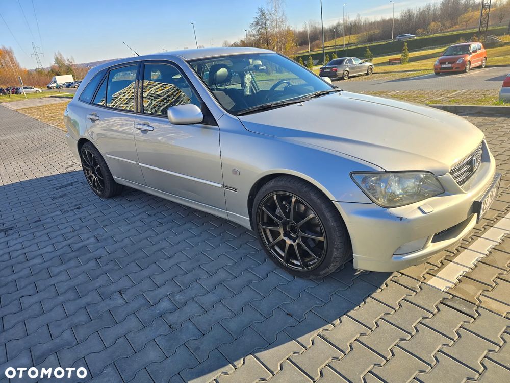 Lexus IS 300 Elegance - 10