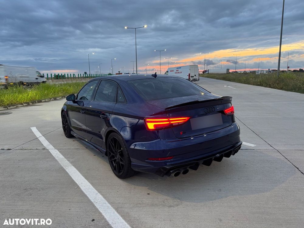 Audi S3 S tronic - 3
