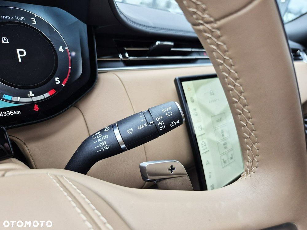 Land Rover Range Rover - 35