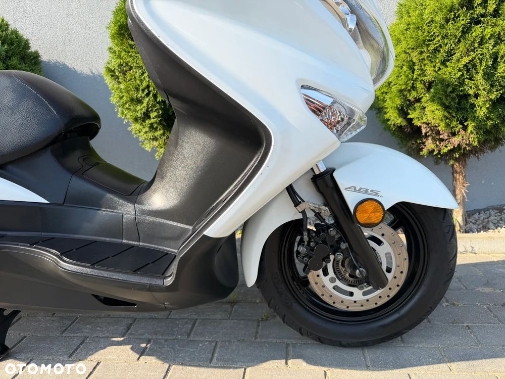 Suzuki Burgman - 15