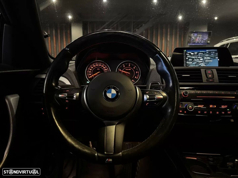 BMW 118 d Pack M - 18