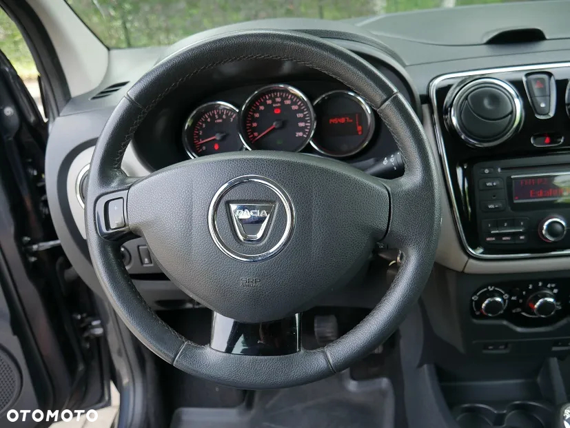 Dacia Lodgy 1.6 Laureate - 14