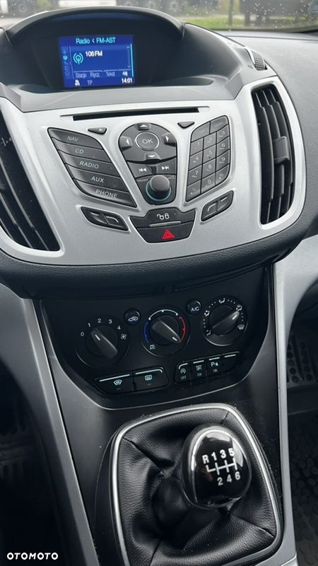 Ford Grand C-MAX - 32