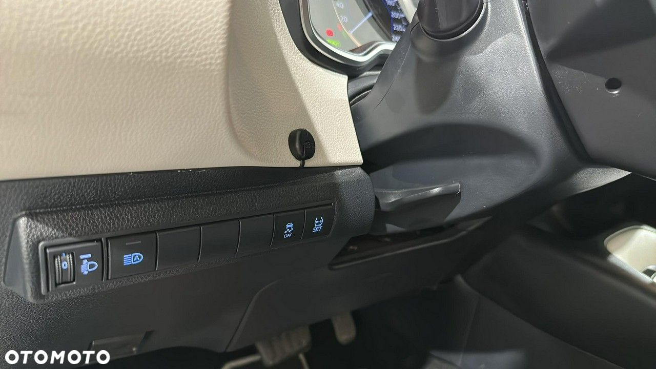 Toyota Corolla - 24