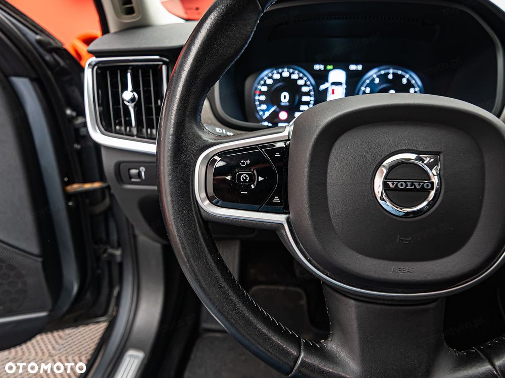 Volvo V90 - 17