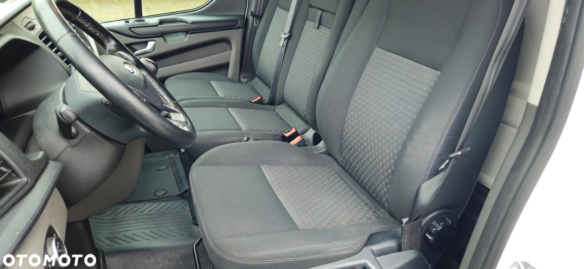 Ford Transit Custom - 14