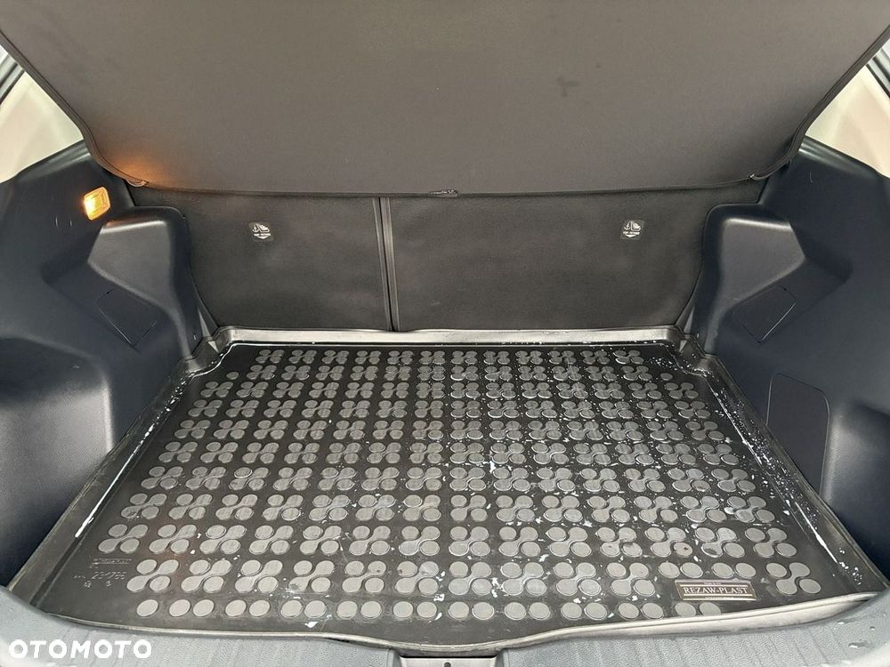 Toyota Yaris Cross - 24