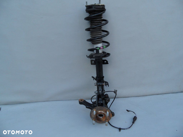 Mcperson prawy zwrotnica Ford Fiesta MK7 lift 2015