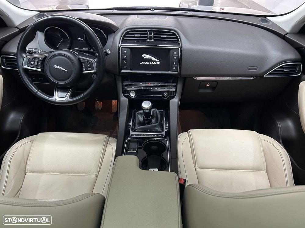 Jaguar F-Pace 2.0 i4D Prestige AWD - 15