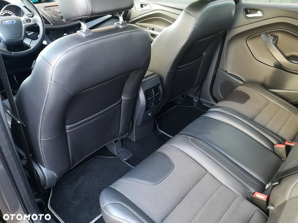 Ford Kuga 1.5 EcoBoost 2x4 Trend - 22