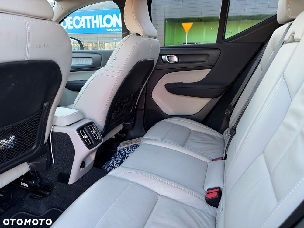 Volvo XC 40 T3 Inscription - 4