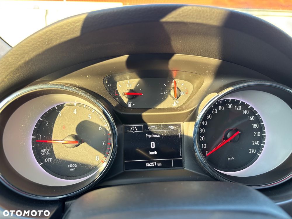 Opel Astra 1.2 T Edition S&S - 8