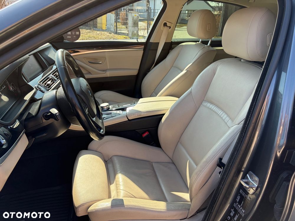 BMW Seria 5 520d xDrive Luxury Line - 12