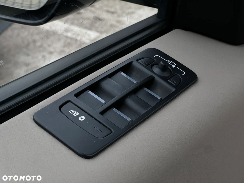 Land Rover Discovery Sport - 22