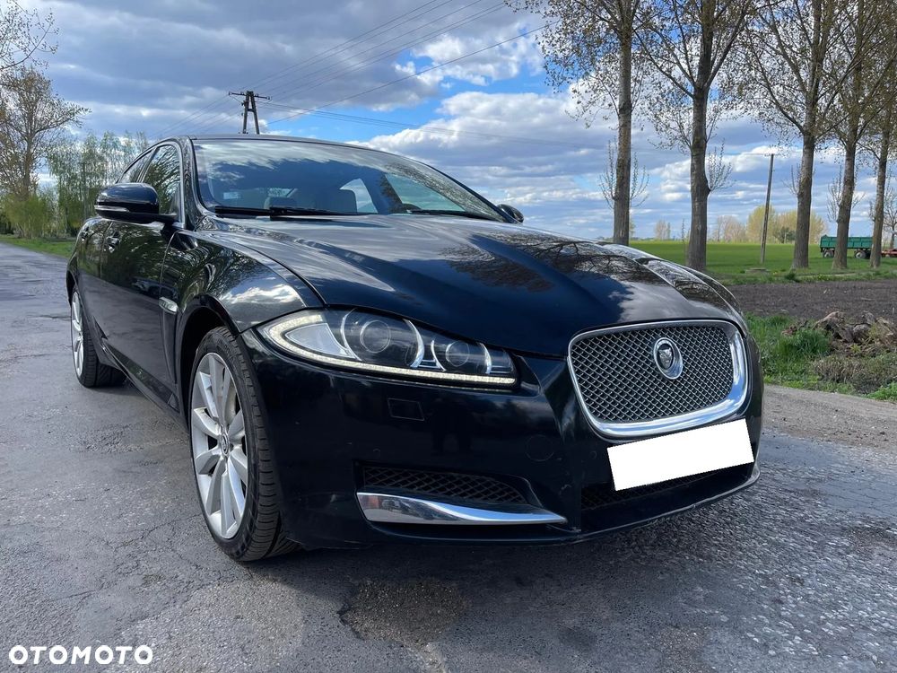 Jaguar XF - 32