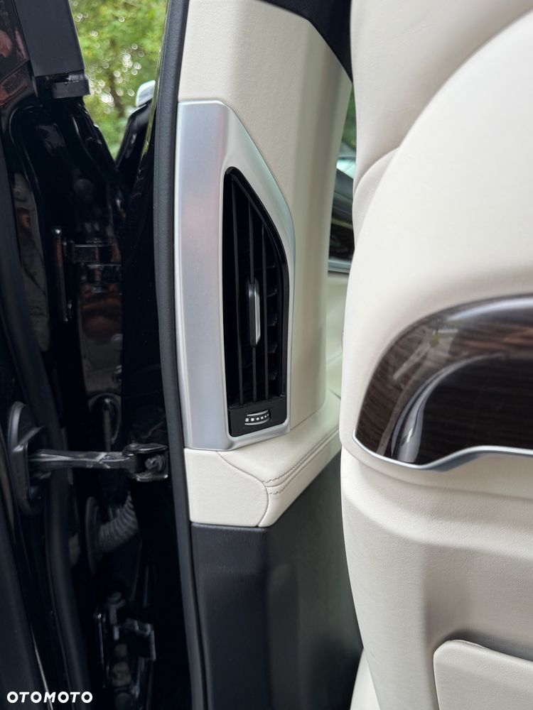 BMW Seria 7 740Le iPerformance - 17