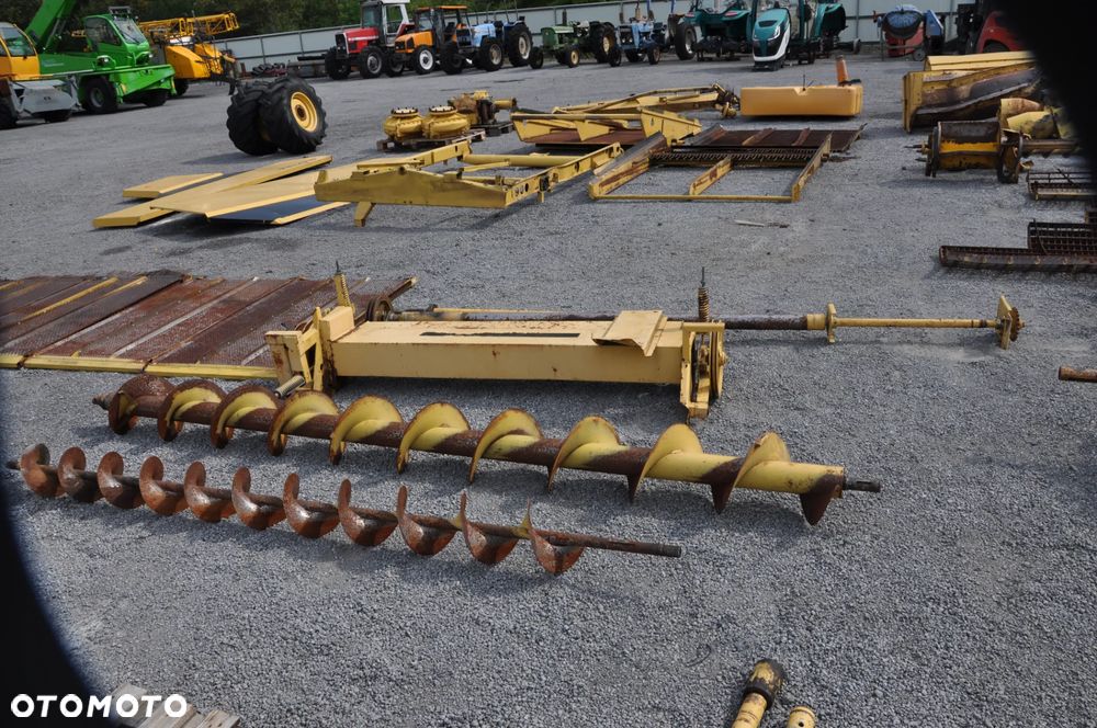 PIASTA   SKRZYNIA WAŁ  NEW HOLLAND TF78 TX66 - 13