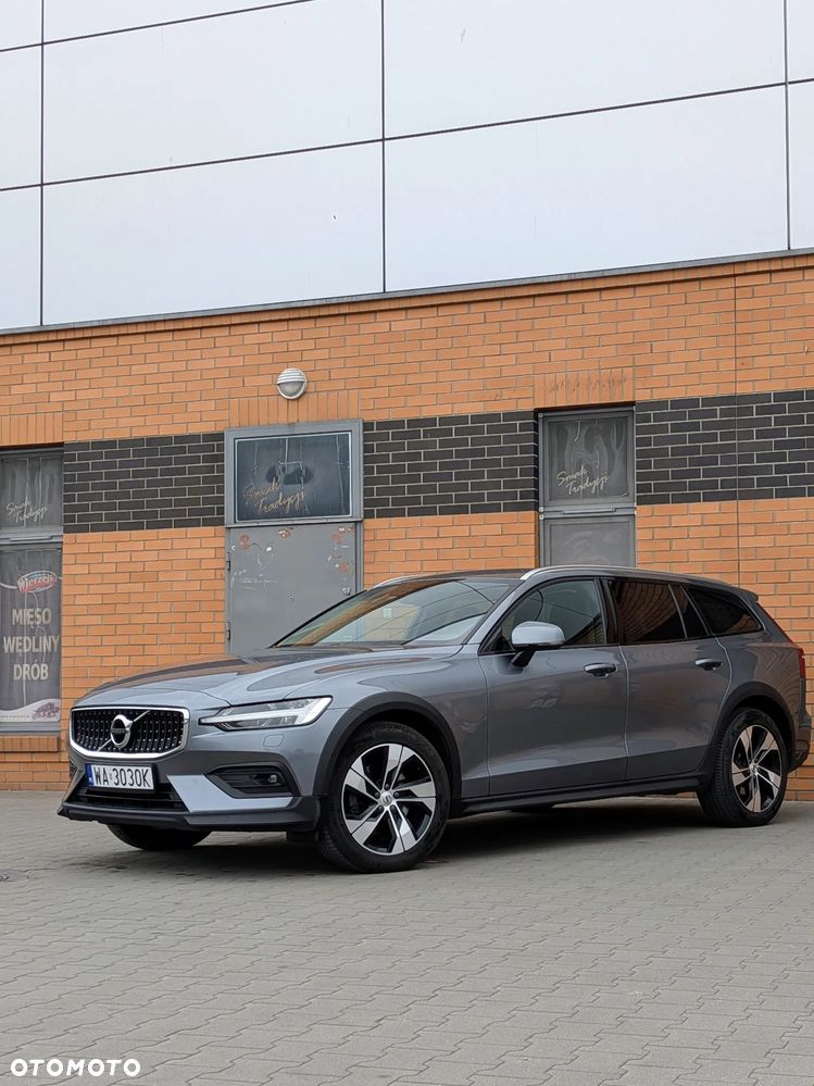 Volvo V60 Cross Country - 7