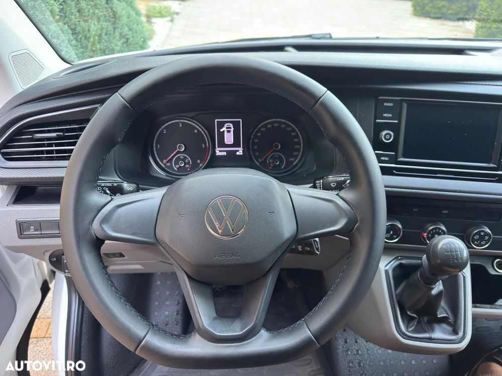 Volkswagen T6.1 - 17