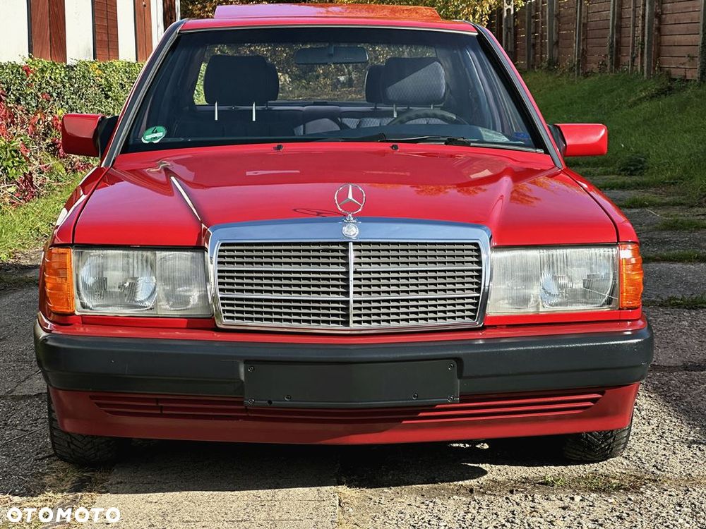 Mercedes-Benz W201 (190) - 13