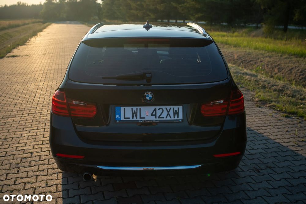 BMW Seria 3 318d Luxury Line - 18