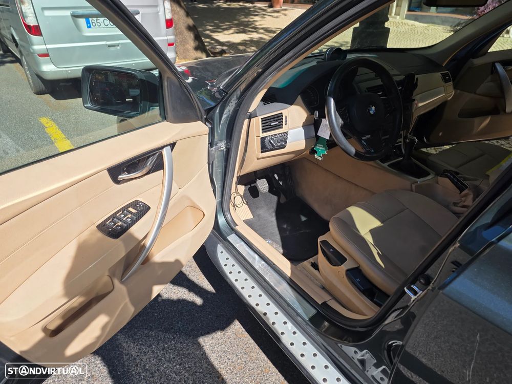 BMW X3 2.0 d - 10