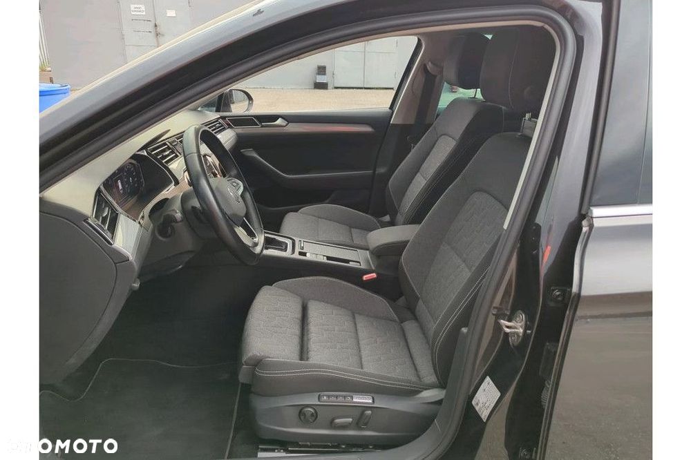 Volkswagen Passat Variant - 5