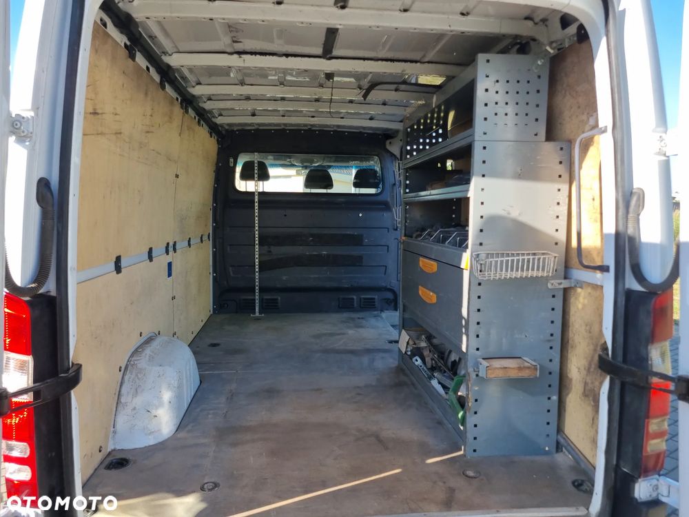 Mercedes-Benz Sprinter - 13